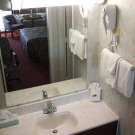 Enjoy a relaxing stay at Budget Host Inn near Botkins, OH
