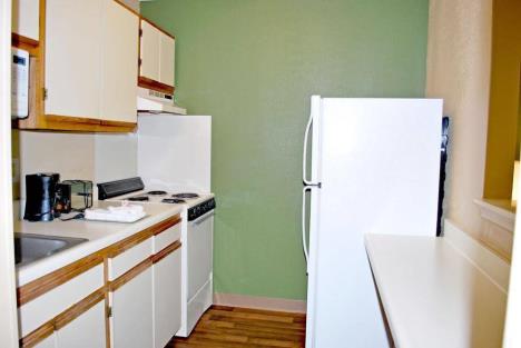 Budget Host Inn and Hotel