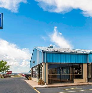 Budget Host Inn and Hotel